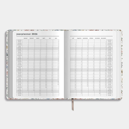 De Hobbit 18 Maanden Agenda 2026-2027 ±A4 Pastel Bloemetjes