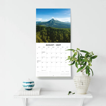 Red Robin Bali Kalender 2027